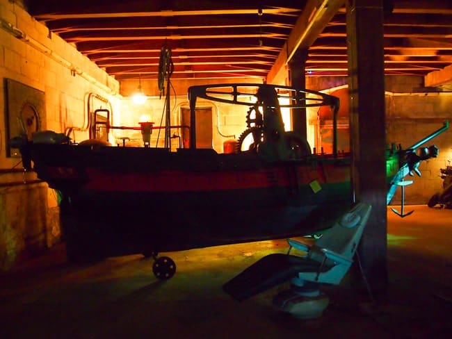 Steampunk museum - boat and chair