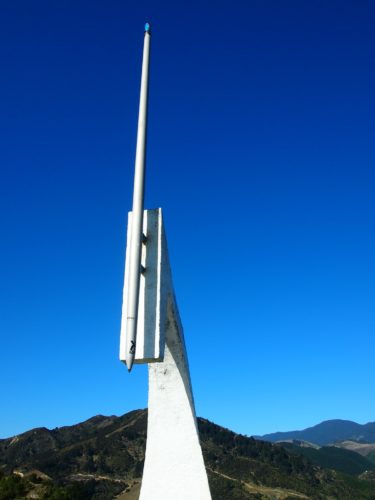 Sculpture at the top of the Centre of New Zealand Walk, in Nelson